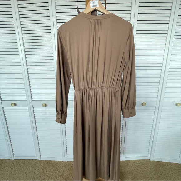 Uniqlo Long Sleeve Wrap Dress in Brown - Picture 3 of 3